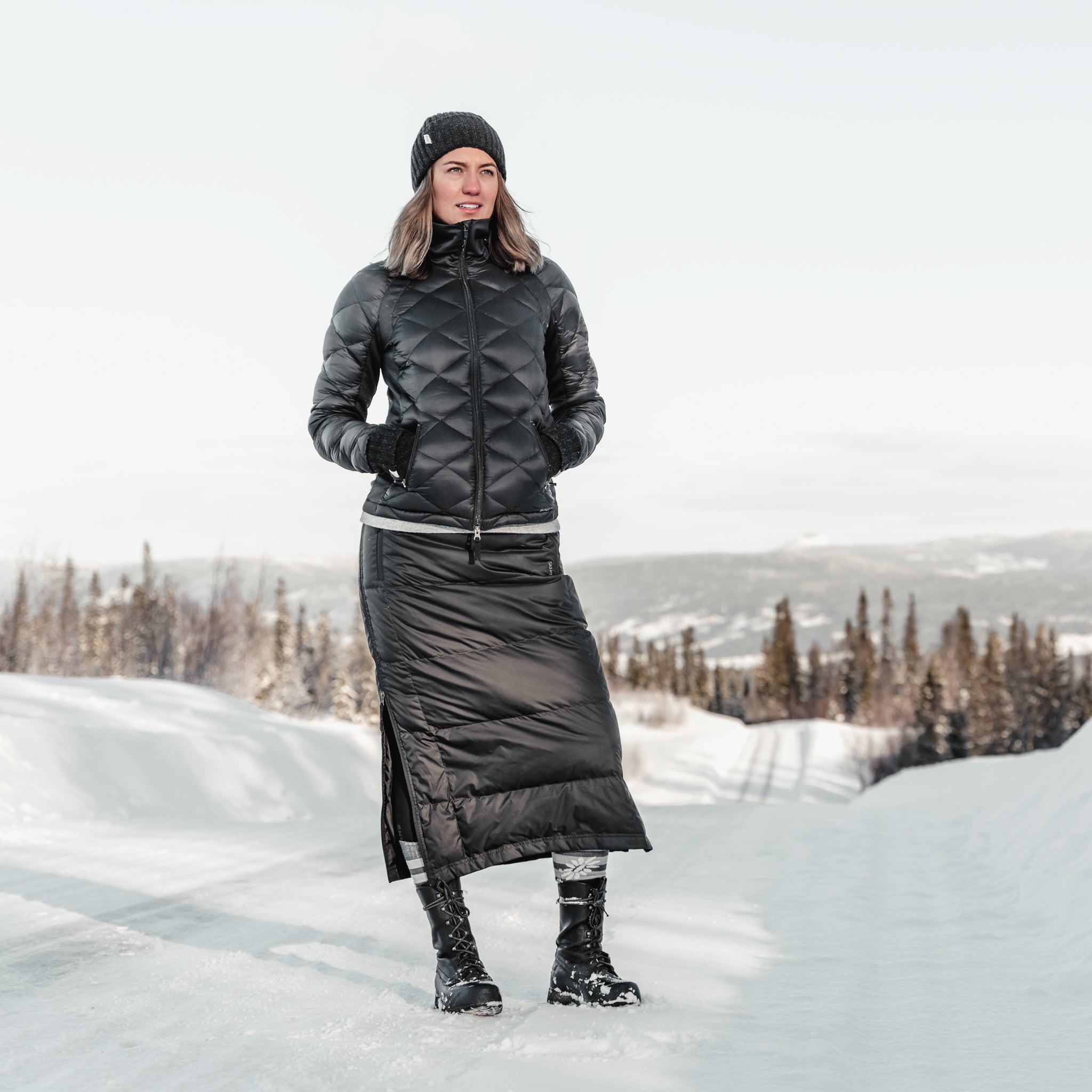 Hot Winter Fashion kin-friendly fabrics Down Jacket Sneakers phone